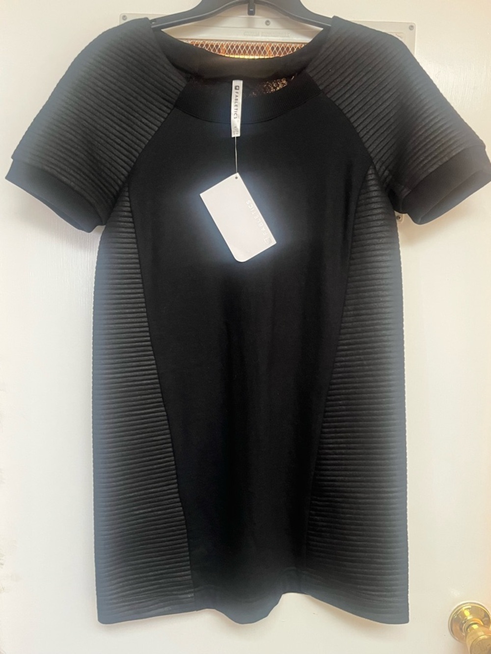 Fabletics Black Textured Short Sleeve Tunic